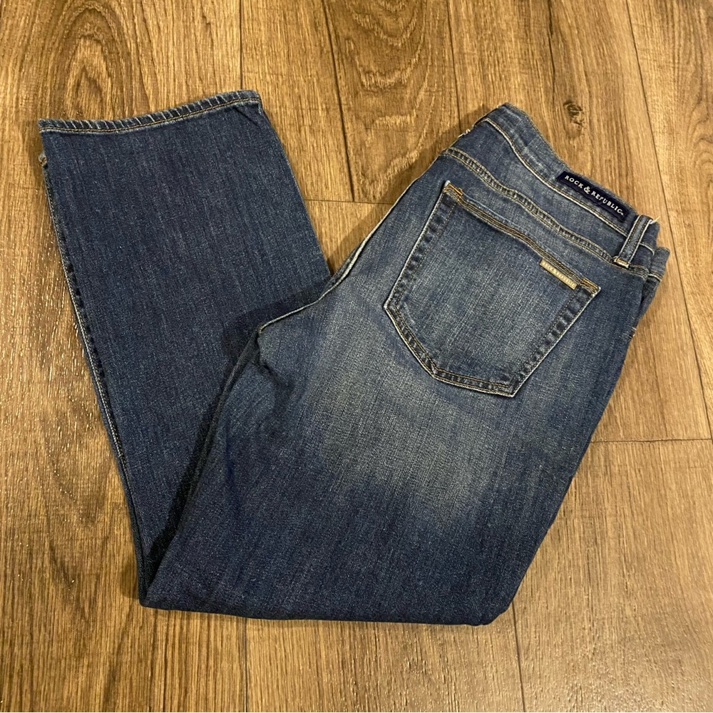 Rock & Republic Jeans Size 14 Womens Zippers Mid Rise Medium Wash Blue Denim